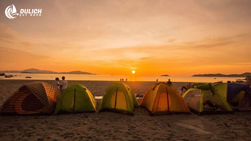 Cắm trại đêm ở Hòn Khô 