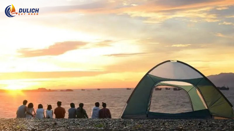 Cắm Trại Và Hoạt Động Bãi Biển
