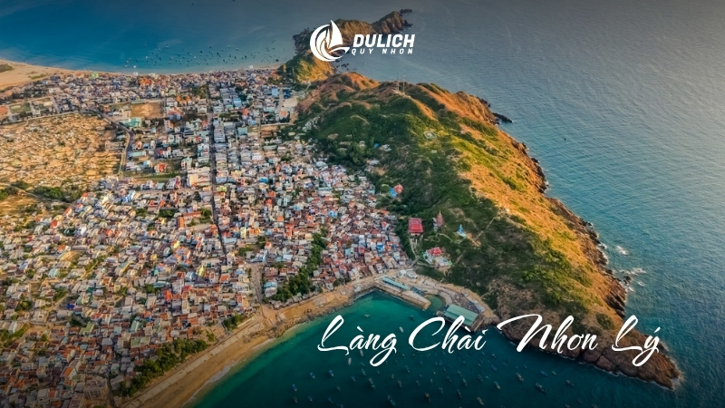 Nhơn Lý sáng sớm chèo SUP nhìn làng chài