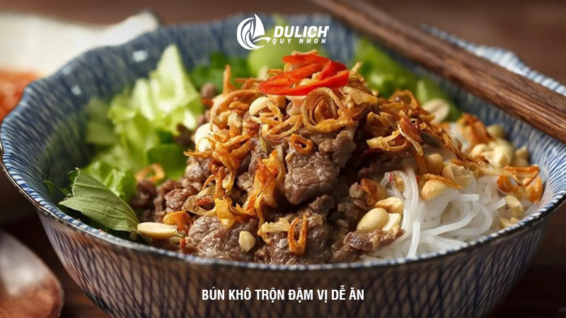Bún khô trộn đậm vị dễ ăn