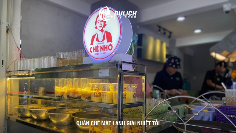 Quán chè mát lạnh giải nhiệt tối