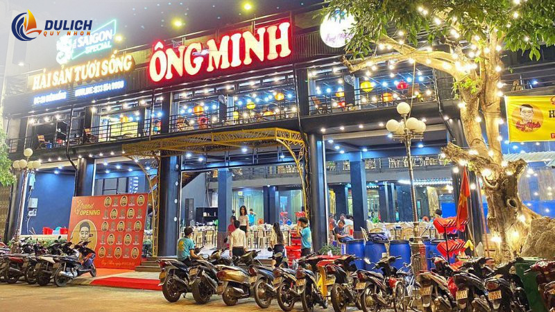 Hải sản Ông Minh luôn tuyển chọn các đợt hải sản tươi sống trong ngày để phục vụ thực khách 