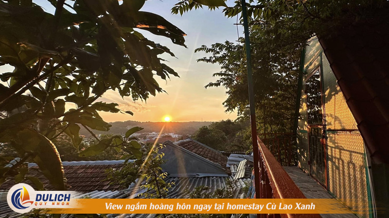 View ngắm hoàng hôn ngay tại homestay Cù Lao Xanh