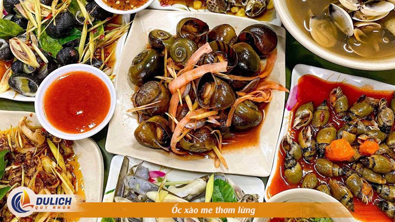 Ốc xào me thơm lừng