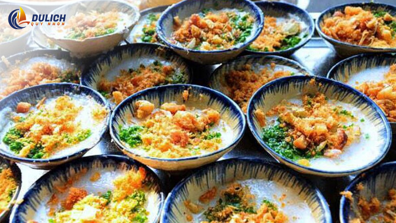 Bánh bèo Quy nhơn tuy đơn giản nhưng luôn khiến thực khách “gục ngã” vì vị ngon khó cưỡng