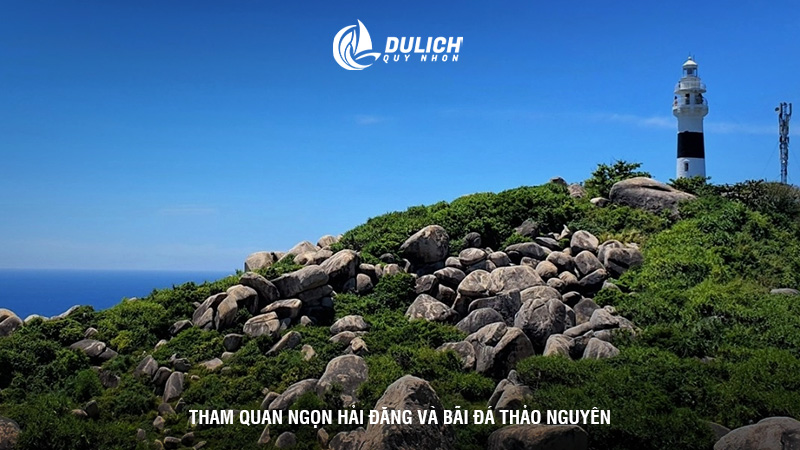 Tham quan ngọn hải đăng và bãi đá Thảo Nguyên