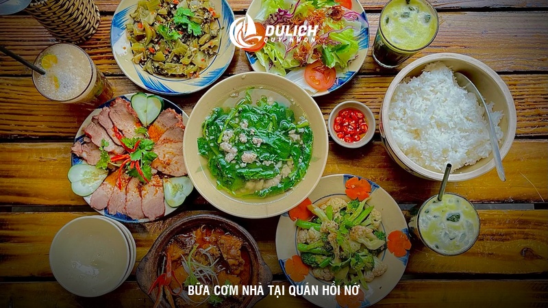 Bữa cơm nhà tại quán Hồi Nớ