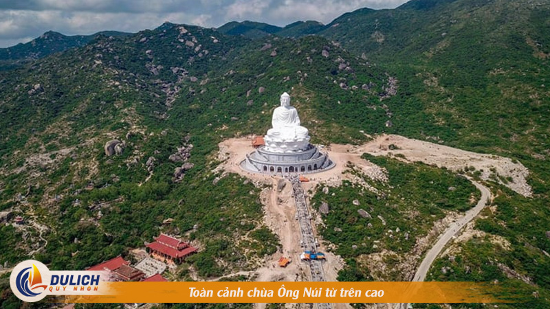 Toàn cảnh chùa Ông Núi từ trên cao