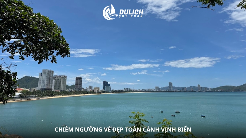 Chiêm ngưỡng vẻ đẹp toàn cảnh vịnh biển