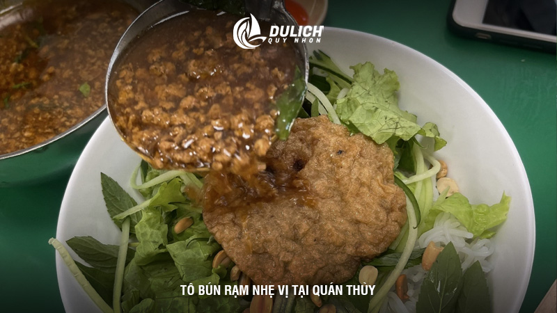 Bún Thuỳ - Quán bún rạm Quy Nhơn ngon