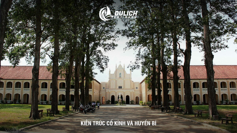 Kiến trúc cổ kính và huyền bí