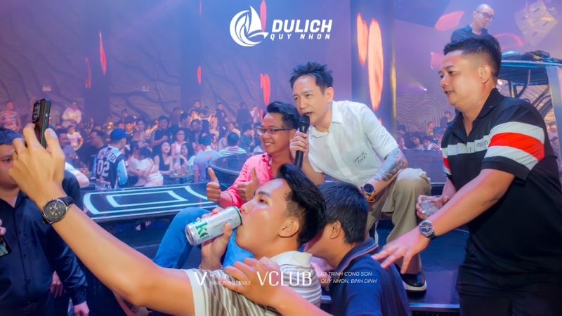 Tận hưởng đêm nhạc sôi động cùng dàn DJ cực chất