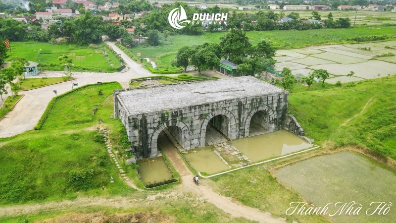 Thành Nhà Hồ