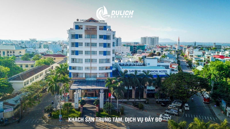 Khách sạn trung tâm, dịch vụ đầy đủ