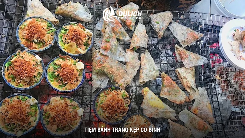 Tiệm bánh tráng kẹp cô Bình