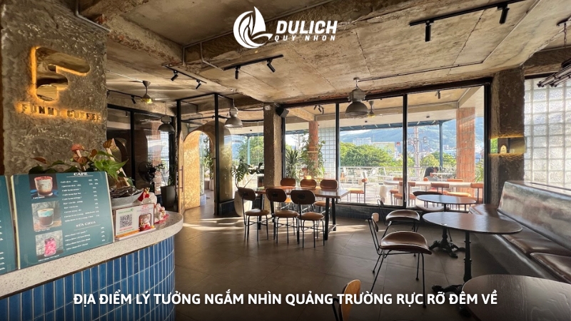 Địa điểm lý tưởng ngắm nhìn quảng trường rực rỡ đêm về