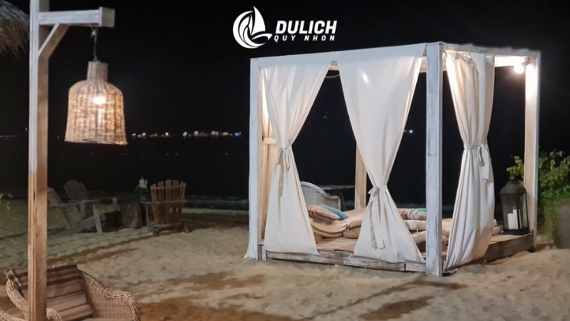 Không gian giải trí cực chill ngay trên bãi cát trắng
