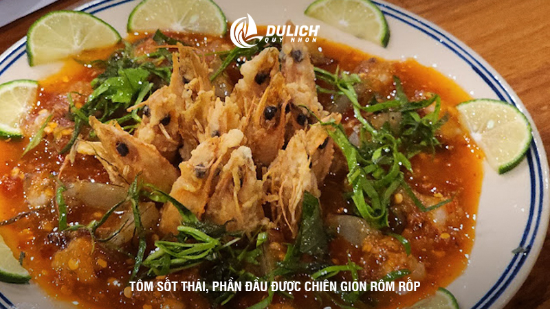 Tôm sốt thái, phần đầu được chiên giòn rôm rốp