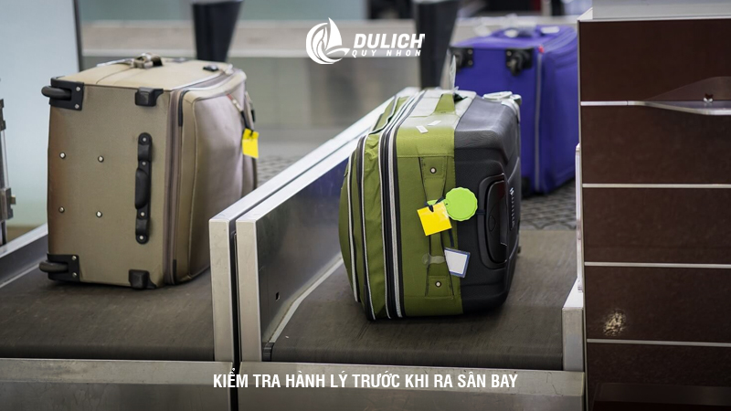 Kiểm tra hành lý trước khi ra sân bay