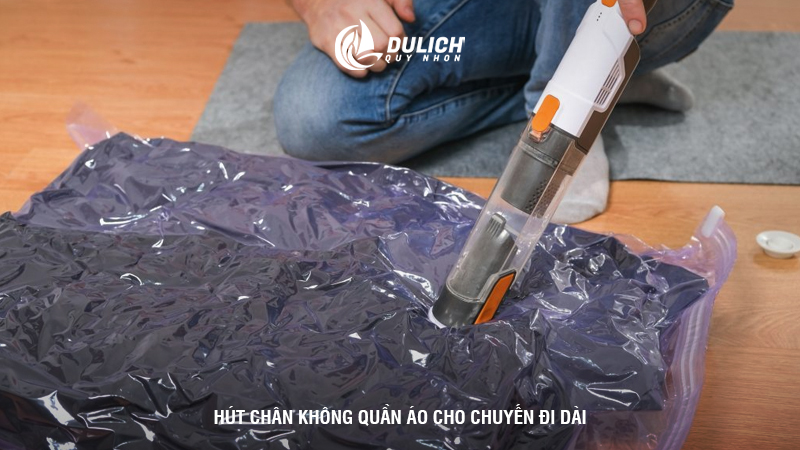 Hút chân không quần áo cho chuyến đi dài