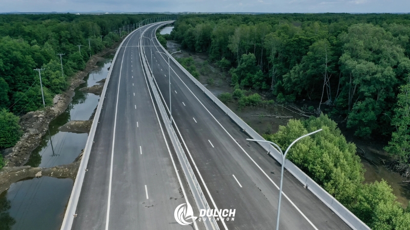 Tuyến cao tốc kết nối trực tiếp nhà ga