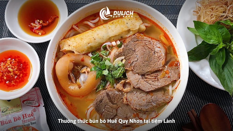 Bún bò hẻm Quy Nhơn đậm vị dân địa phương