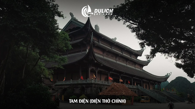 Tam Điện (Điện thờ chính)