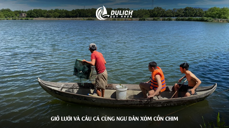 Giở lưới và câu cá cùng ngư dân xóm Cồn Chim