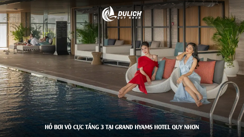 Hồ bơi vô cực tầng 3 tại Grand Hyams Hotel Quy Nhơn