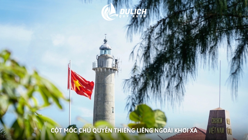 Cột mốc chủ quyền thiêng liêng ngoài khơi xa
